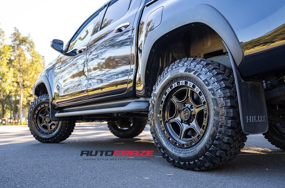 TOYOTA HILUX 4WD PORTAL SATIN BLACK